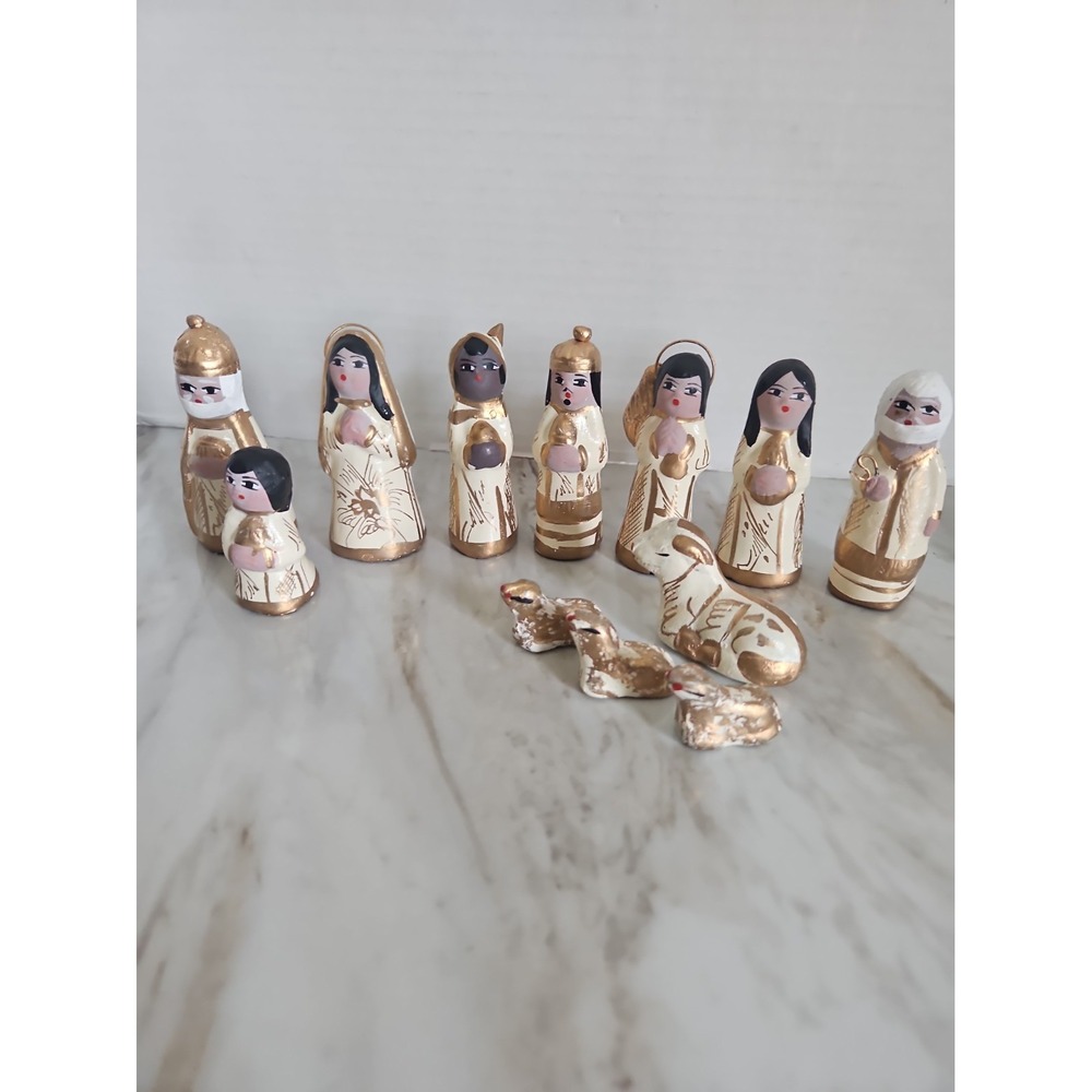 Vtg 12 Piece Clay White Gold Xmas Nativity Figurine Replacements Missing Jesus
